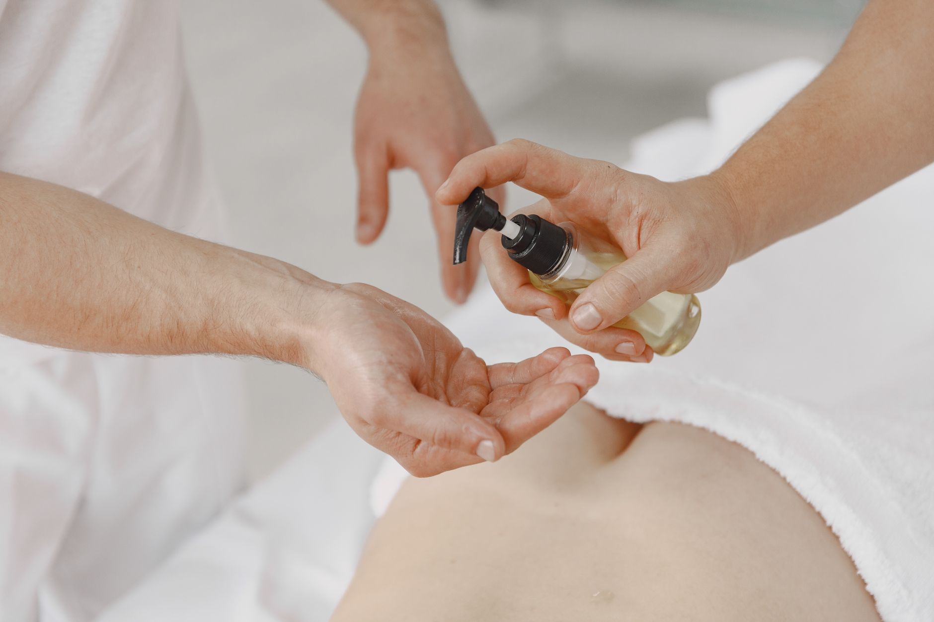 Abhyanga Full Body Oil Massage